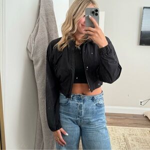 Alo Cropped Windbreaker - Black